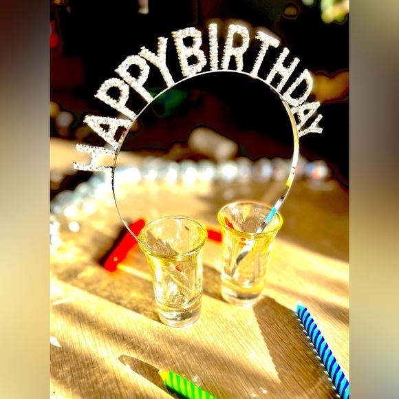 HAPPY BIRTHDAY TIARA - Picture 4 of 9